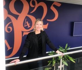 Iris de Jong, al drie jaar gelukkig op een ‘stoffig’ accountantskantoor...